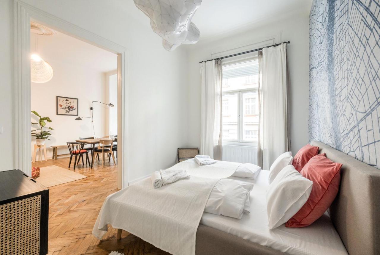 Sunshine Sprint Luxury Apartment Budapeste Exterior foto