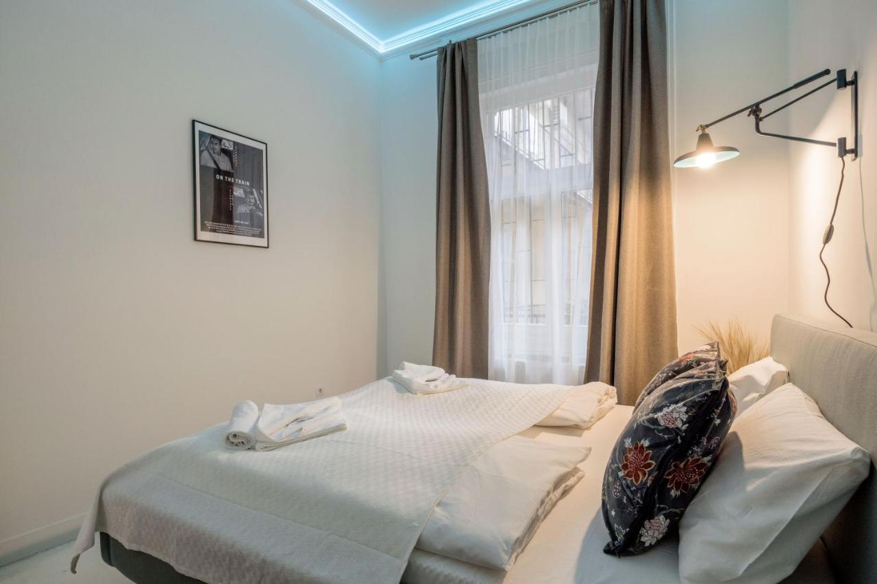 Sunshine Sprint Luxury Apartment Budapeste Exterior foto